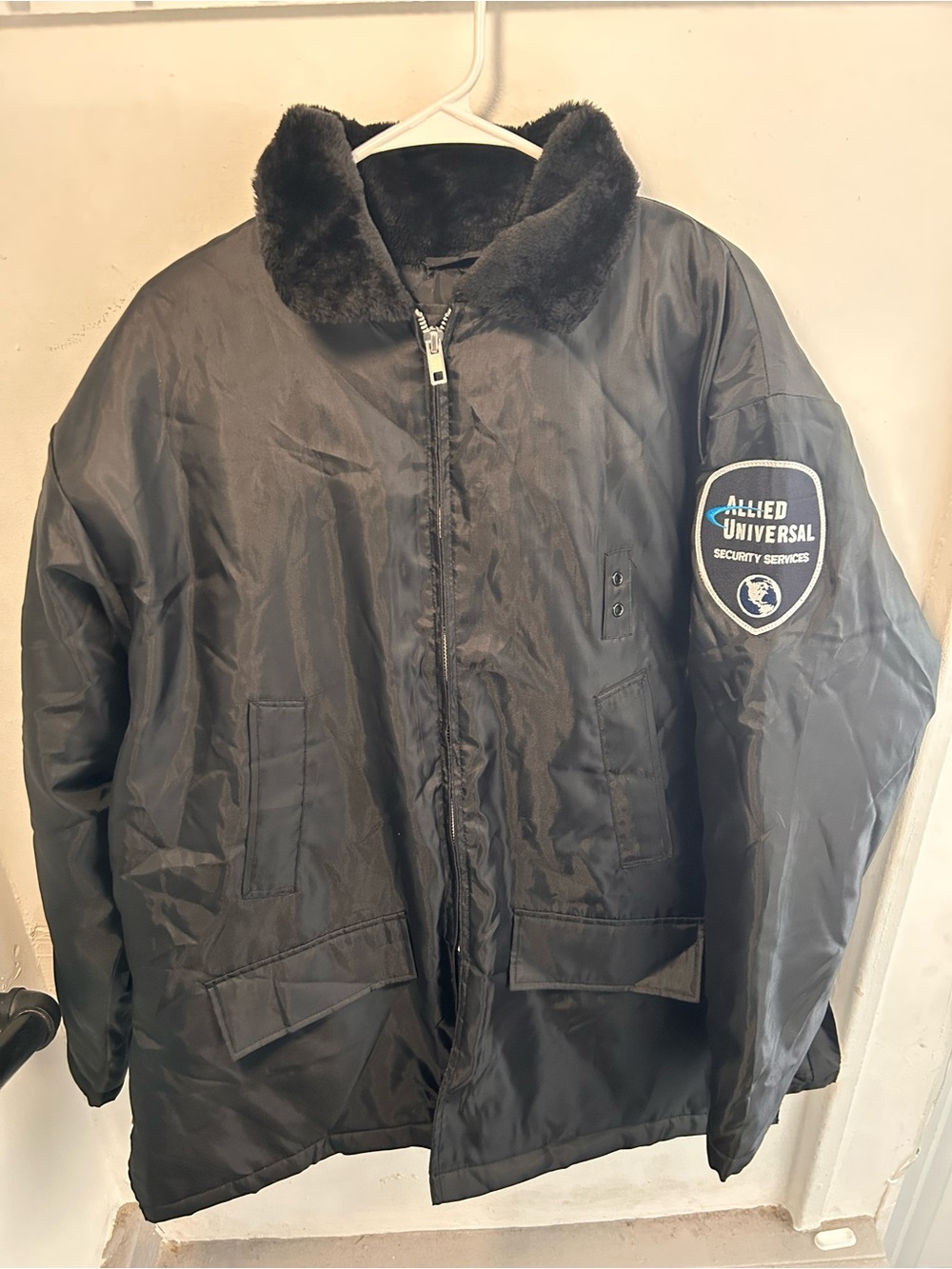Universal Black Military-Style Field Jacket with Faux Fur Collar